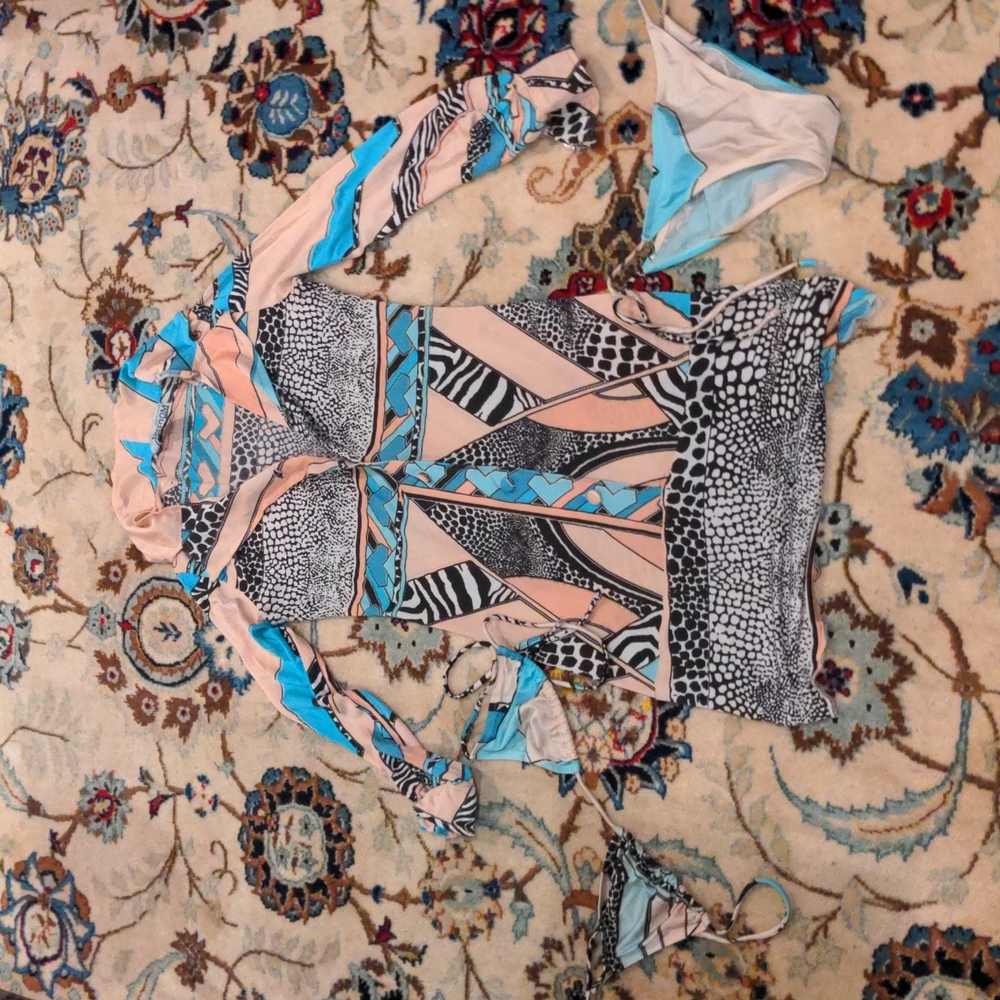 Freedom by Roberto Cavalli beach set